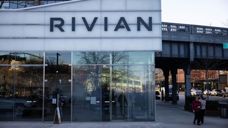 107353379 1704223650227 gettyimages 1895736872 RIVIAN DELIVERIES