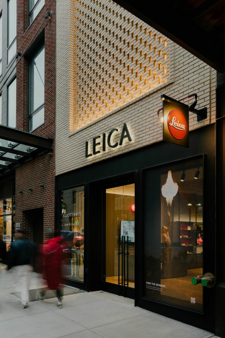 Leica Store Gallery Format Architecture 01 Format Photo 810x1214
