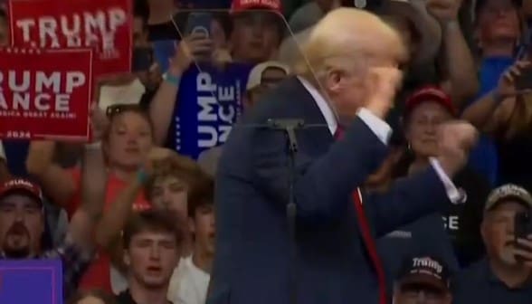 Trump dancing 2