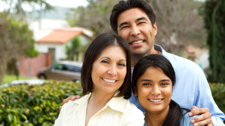 Hispanic Family 1024x576