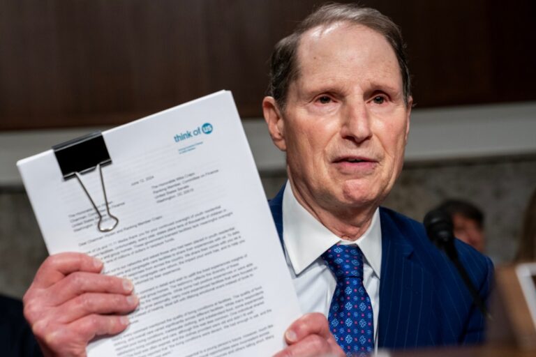 us senator ron wyden