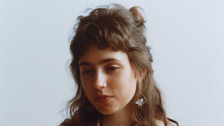 Site Clairo Credit Lucas20Creighton