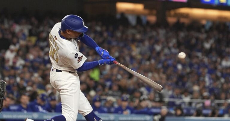 urlhttps3A2F2Fcalifornia times brightspot.s3.amazonaws.com2F0c2Feb2F4bba09354063b790f3ee38d848792Ftigers dodgers baseball 88946