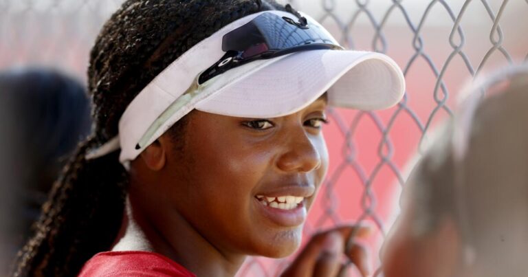 urlhttps3A2F2Fcalifornia times brightspot.s3.amazonaws.com2F522Fa92Ff77295444a40ab3175eb0ae593792F950248 sp kai minor softball gxc 0590