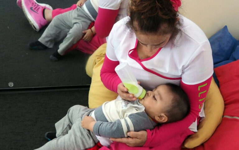 feeding infant 1024x930 1