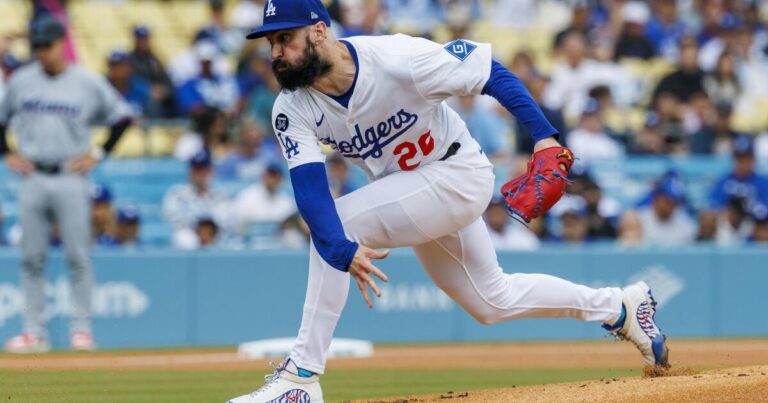 urlhttps3A2F2Fcalifornia times brightspot.s3.amazonaws.com2F542F7c2F293efdff4cf8b1c2f1f367752a5a2F1504237 sp mlb dodgers marlins 7 gmf