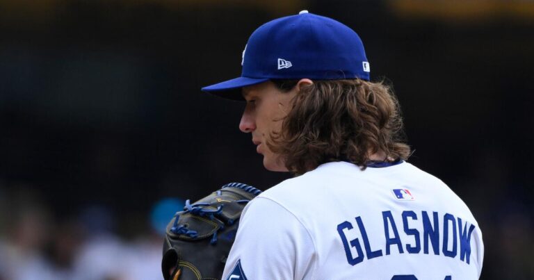 urlhttps3A2F2Fcalifornia times brightspot.s3.amazonaws.com2F752F522F3ce3920d41d79c1dfea99d4f50152F1503605 sp mlb dodgers pirates 4569