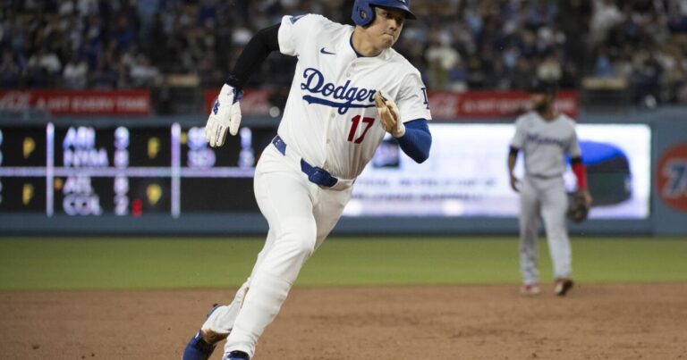 urlhttps3A2F2Fcalifornia times brightspot.s3.amazonaws.com2Fa42F3f2Fa7cc052547738491bd152c770f0b2Fmarlins dodgers baseball 59594