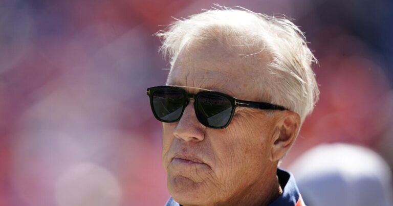urlhttps3A2F2Fcalifornia times brightspot.s3.amazonaws.com2Fea2Ffc2F5e8bae694244be197344dba421022Ftexans broncos football 91085