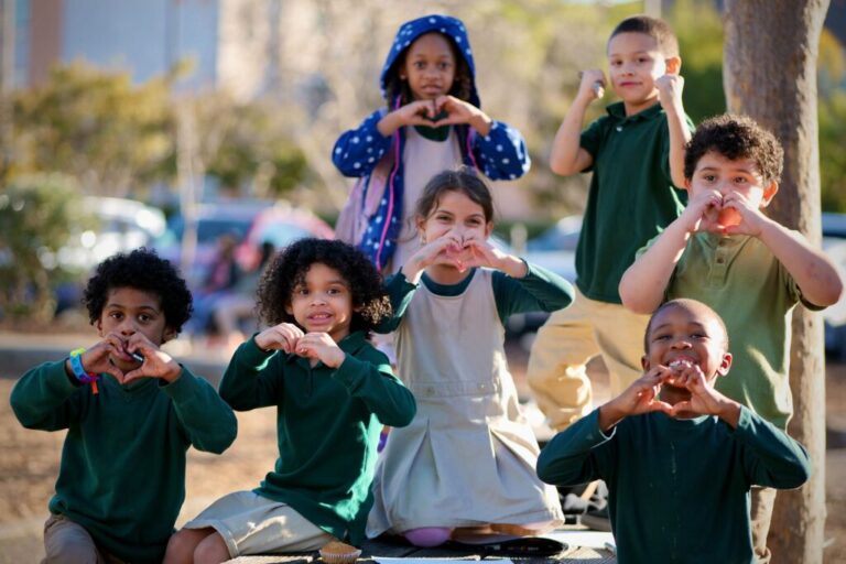 LighthouseCommunityPS hearts 1024x683